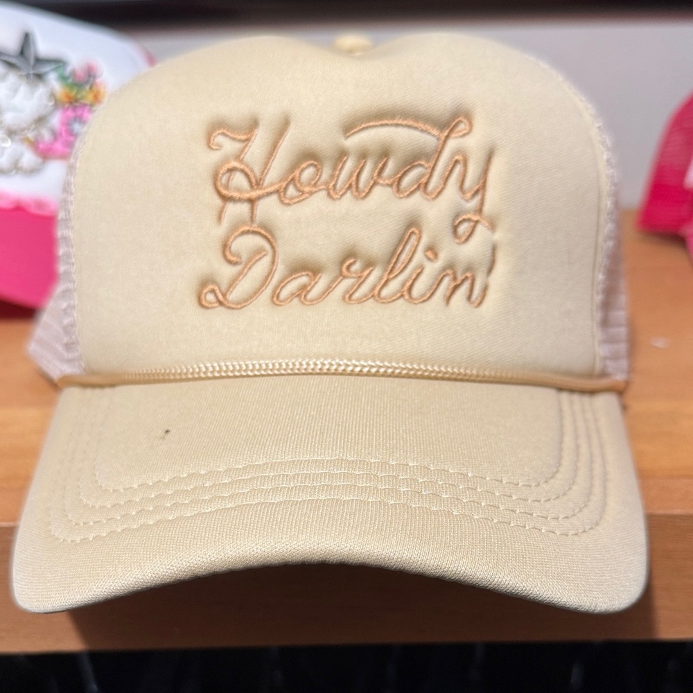 Beige 'Howdy Darlin' Trucker Hat